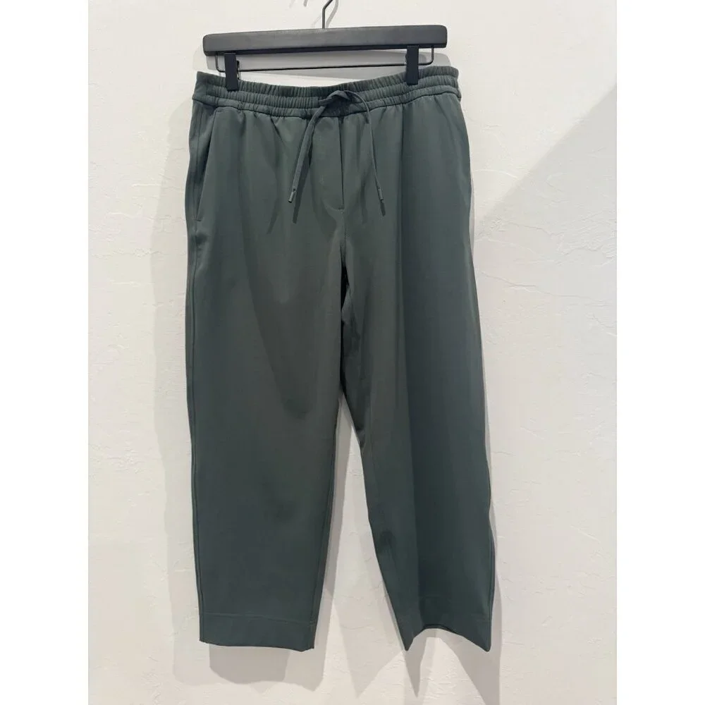 Lululemon Tapered-Leg Mid-Rise Crop 25" *Luxtreme Dark Forest Size Medium - Picture 6 of 16